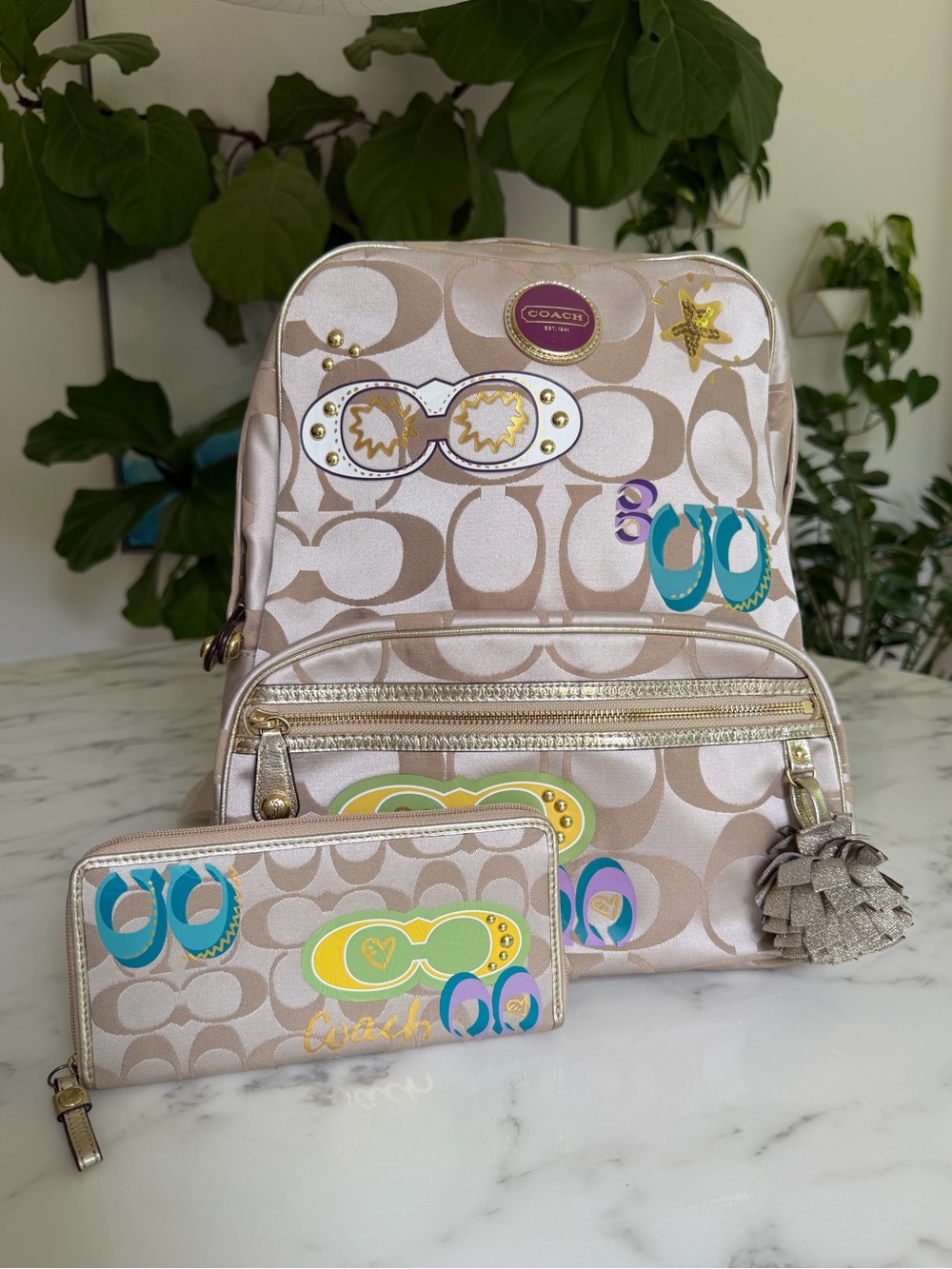 Coach Poppy Signature Graffiti Appliqué Backpack & Wallet Set Khaki Gold Multi - Picture 1 of 16